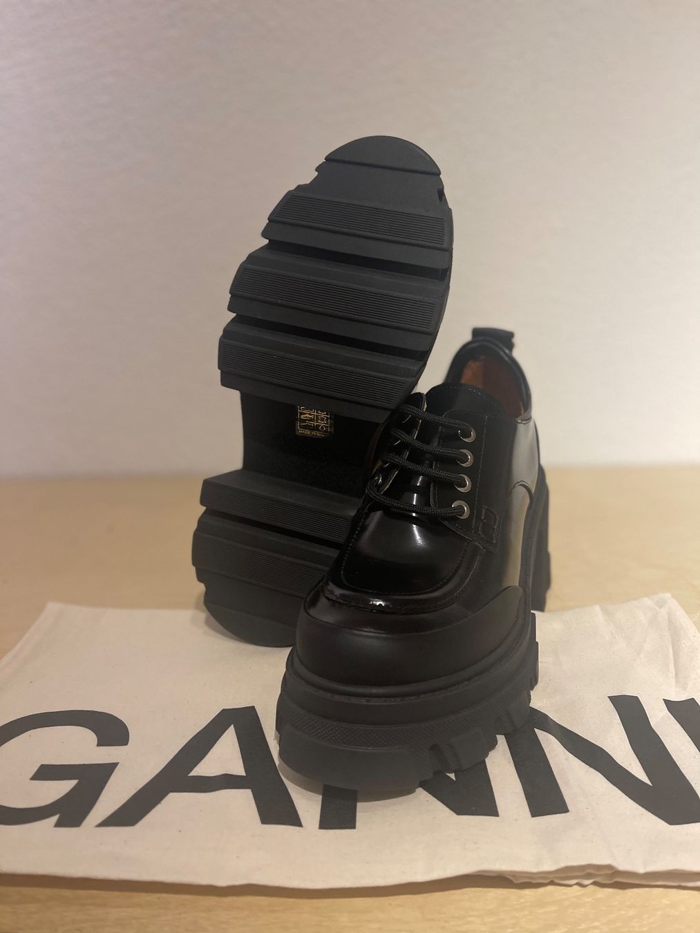 Ganni Scarpe da donna: Schnühr schuhe – Nuovo e nell'imballaggio originale da Gutenswil venduto da King10 4
