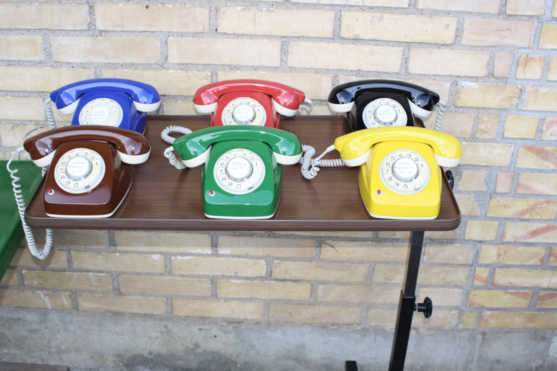 Telefoni: TELEFON VINTAGE MIT WÄHLSCHEIBE – Usato da Wauwil venduto da Pneuedy 8