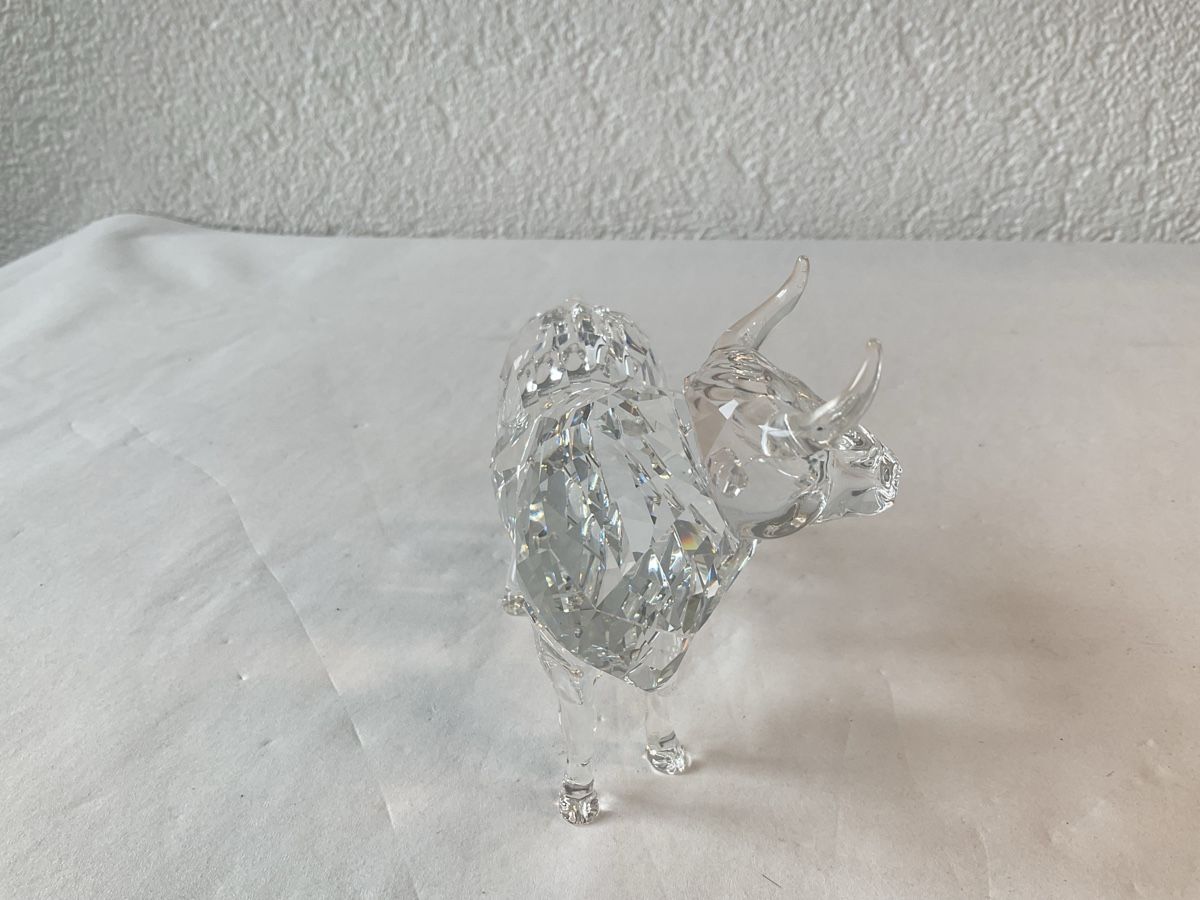 Swarovski Figurines: Swarovski Crystal, taureau  – D'occasion à Malleray par Robot12 3
