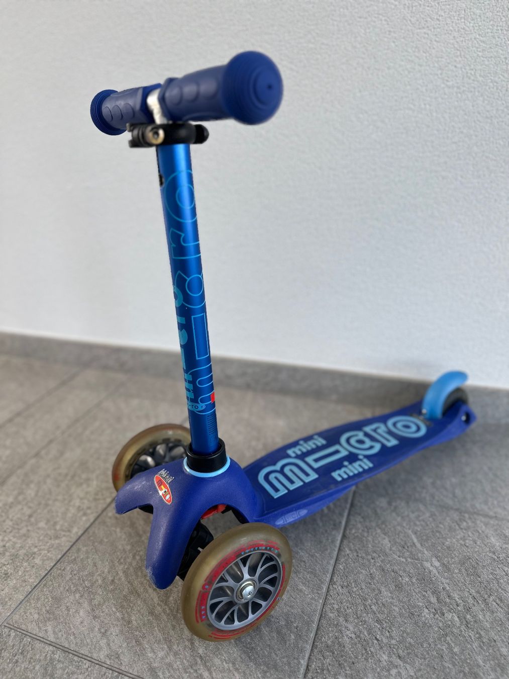 Micro Kickboard: Trottinett Micro Scooter Dreirad – Usato da Aesch BL venduto da Lau_th_ 2