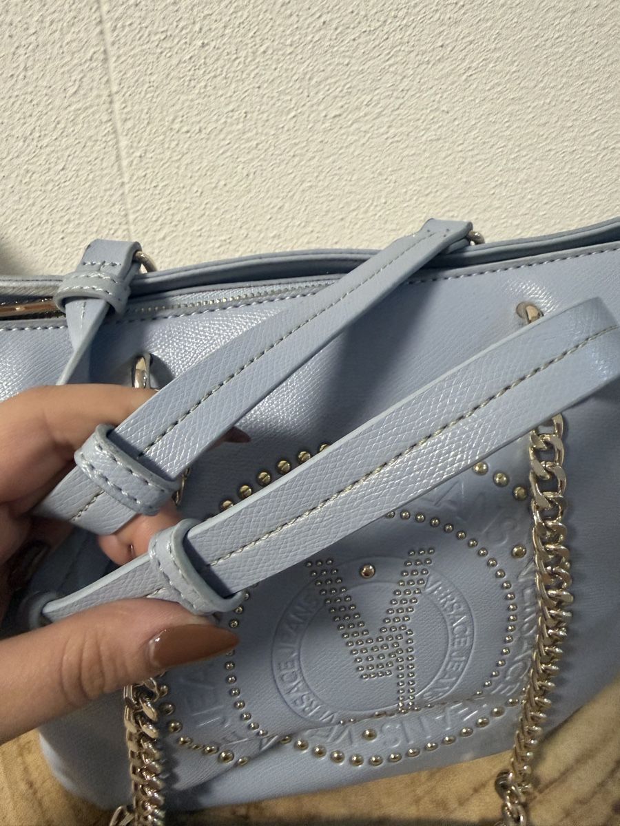 Versace Borse da donna: Versace Jeans Couture Handtasche Hellblau – Usato da Hägglingen venduto da Raff_Ella 2