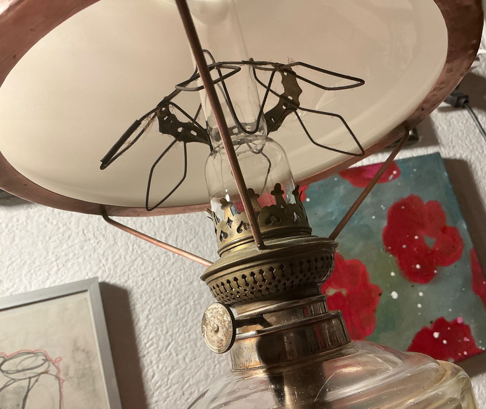 Lampade: Sehr schöne alte Petrollampe (ca.1920) . – Usato da Basel venduto da wid_58gv