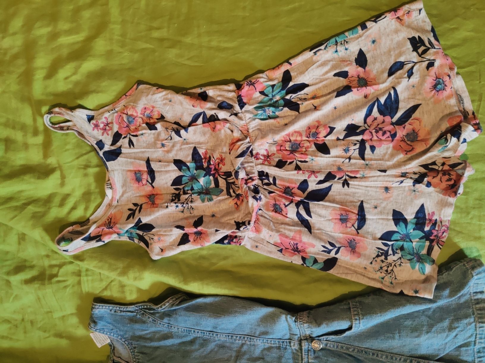 Lotti & Set di vestiti: Set kleiderpaket 3 Jumpsuit 134 – Usato da Degersheim venduto da HariOm 1