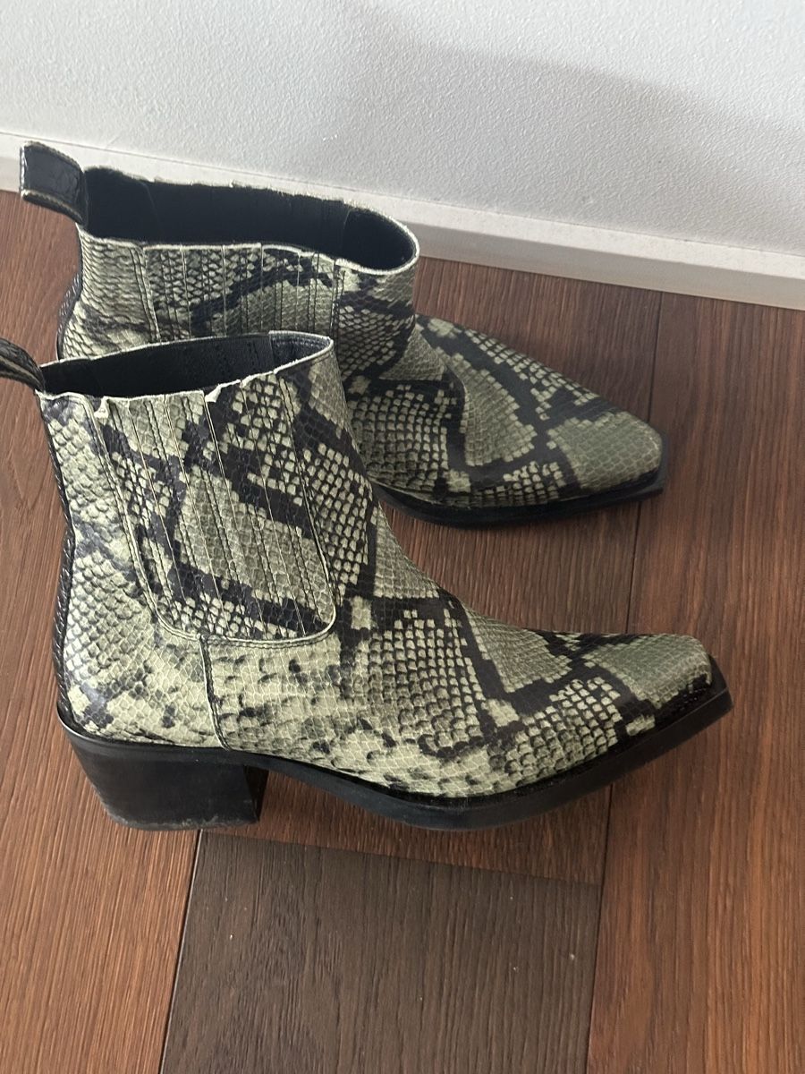 Scarpe da donna: Scotch & Soda Stiefeletten Gr. 41 – Usato da Diepoldsau venduto da Soleil0425