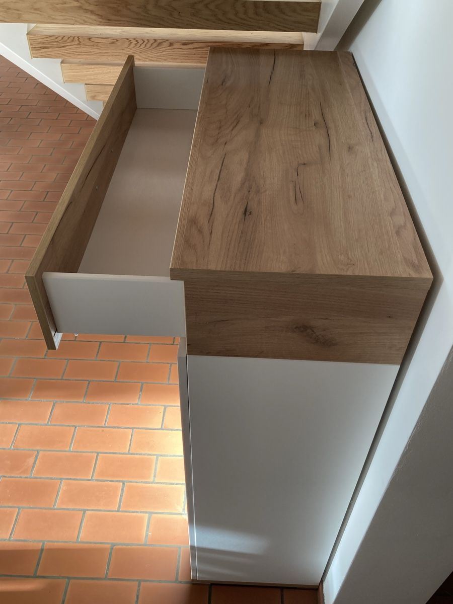 Pfister Kommoden: Pfister Kommode / Schuhschrank – Gebraucht aus Urdorf von Rose.14 3