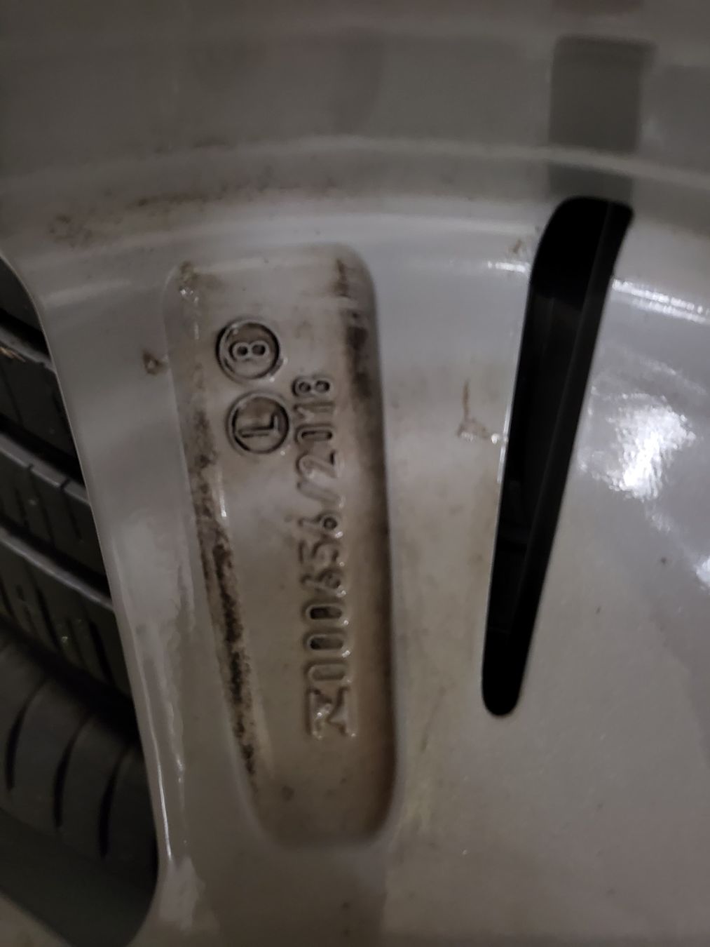Volkswagen Cerchioni: Felgen mit Sommerreifen – Usato da Oetwil am See venduto da miro.simi 1
