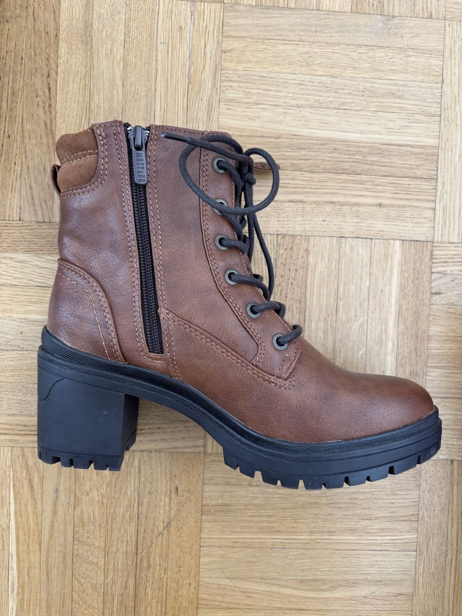 Mustang Scarpe da donna: Bottines Mustang – Nuovo e nell'imballaggio originale da Genève venduto da mur_h768 1