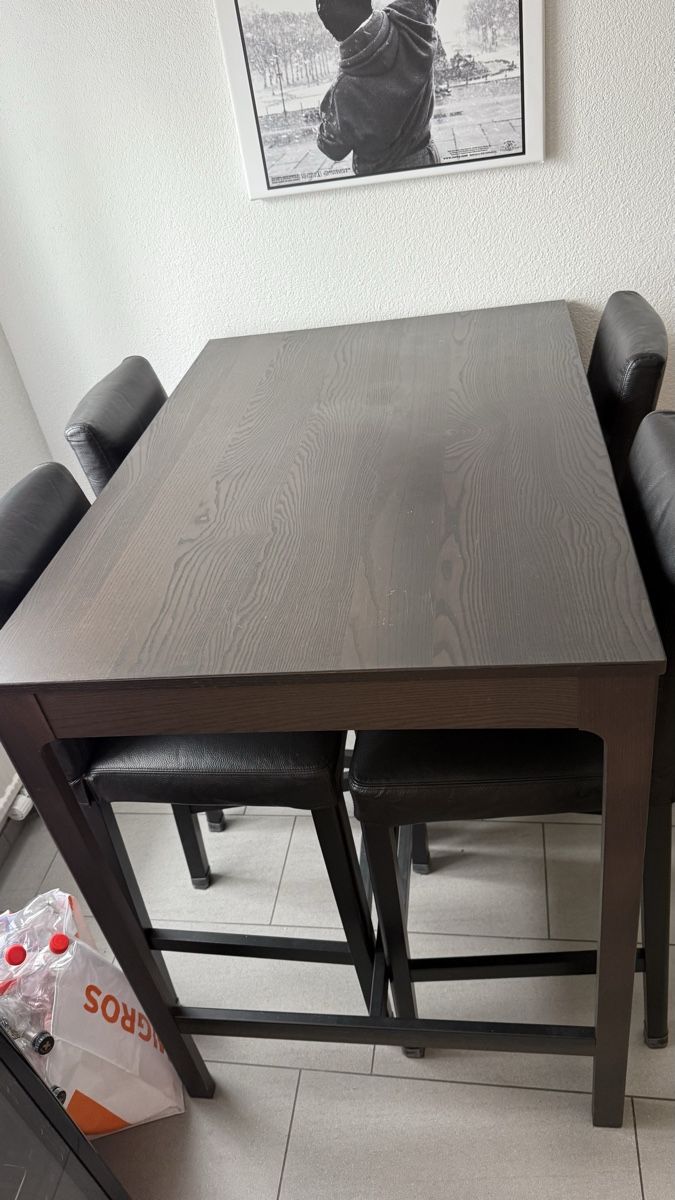 Set di tavolo e panche: Tisch und 4 Stühle Set – Usato da Bischofszell venduto da san_hkc5 2
