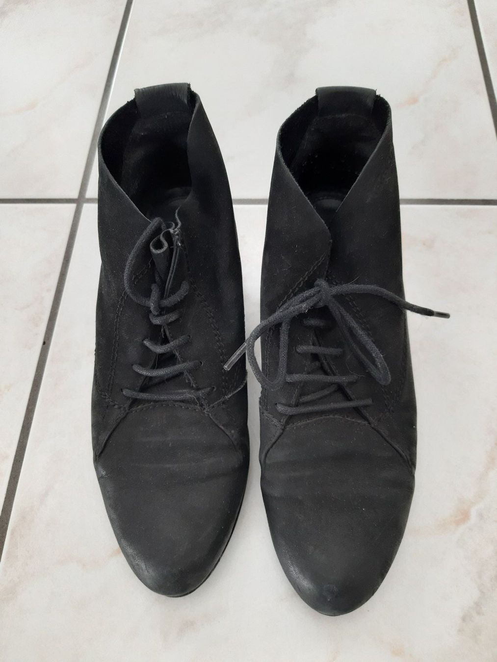 Tamaris Scarpe da donna: Schuhe Gr. 38 Tamaris – Usato da Schmitten FR venduto da ReniStern
