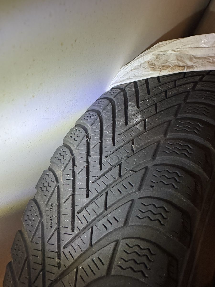 Pneus & Kompletträder: Winterräder 195/65 R15 – Gebraucht aus Boniswil von Swissslider 4