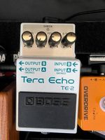 Pédale Boss Tera Echo TE-2