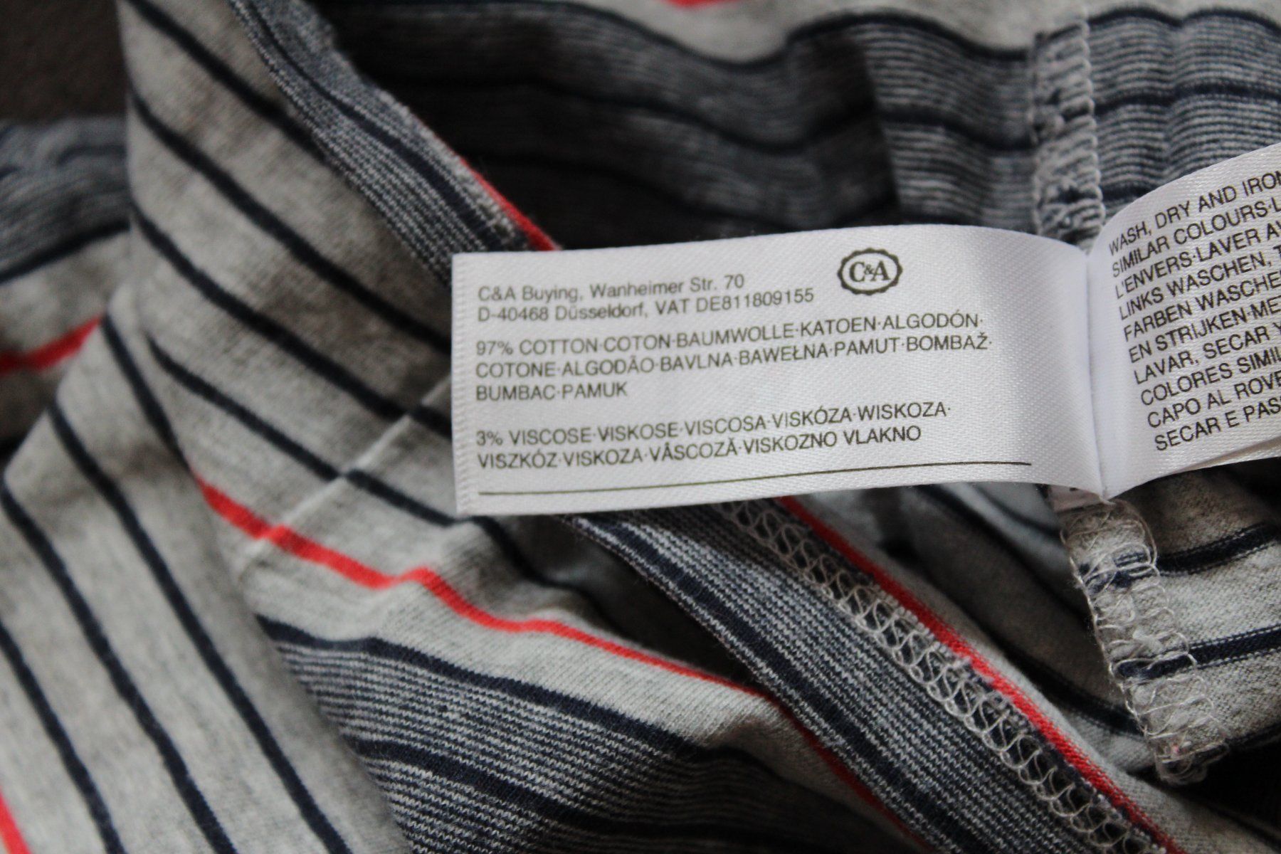 Camicie, Top & T-shirt: T-Shirt 104 – Usato da Walliswil-Nbipp venduto da Speer516 3
