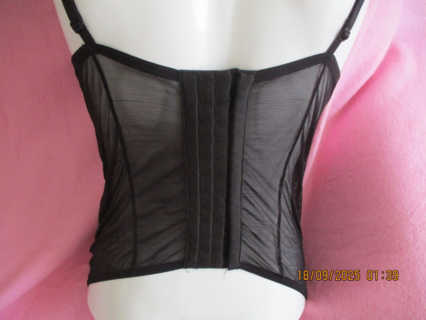 Altra biancheria intima: Neuer Bustier – Nuovo (secondo la descrizione) da Zürich venduto da elena_99 3