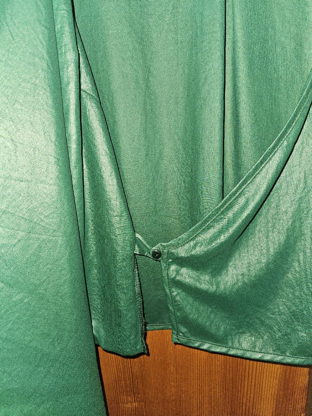 Camicette: grün , schimmernde Wickelbluse – Usato da Hüttlingen venduto da Thurgi85 6