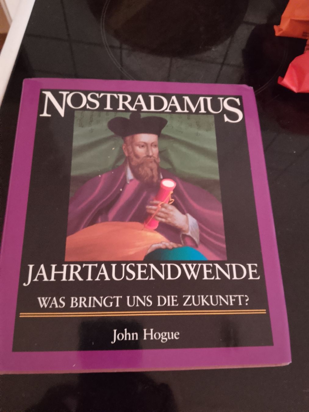 Libri: Nostradamus  – Usato da Volken venduto da katz5