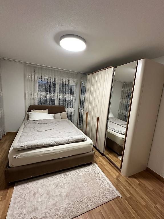 Armadi: Schrank & Bett ab sofort abholbar – Usato da Zürich venduto da Jason01