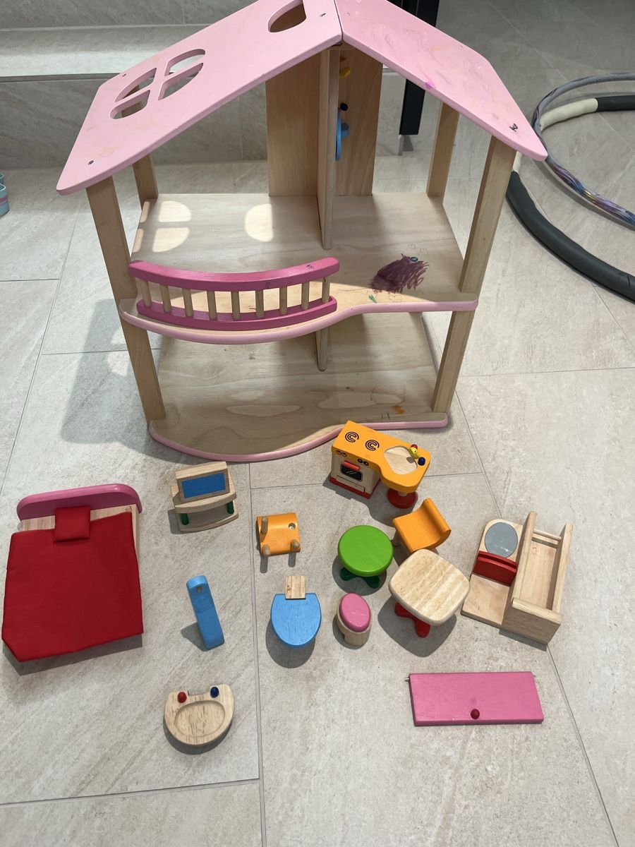 Case e mobili per bambole: Herziges Puppenhaus  – Usato da Watt venduto da Stephsch3 3