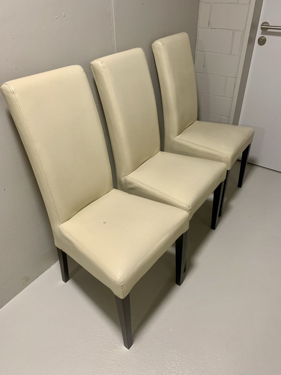 Sedie: 3 beige synthetic leather dining chairs – Usato da Zürich venduto da Angela_Fashion_Lover 1