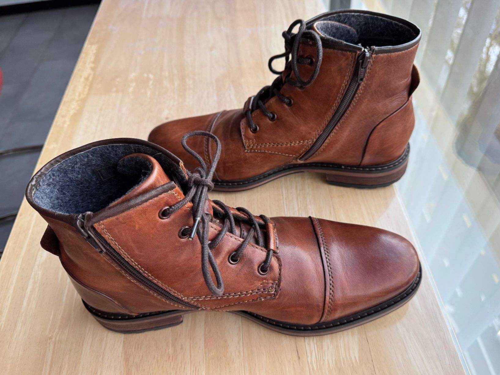 Bugatti Scarpe da uomo: Bugatti Boots in der Farbe Cognac Grösse 43 - NP Sfr. 159.- – Nuovo (secondo la descrizione) da Zürich venduto da Amaretto_zh 8