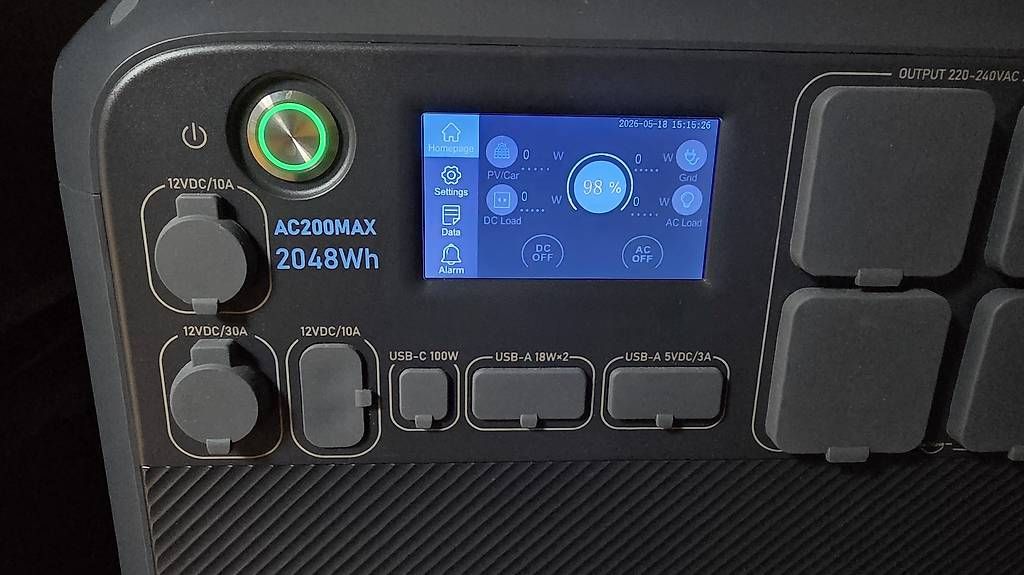 Accus: Bluetti AC200MAX PowerStation – D'occasion à Nidau par AbassH