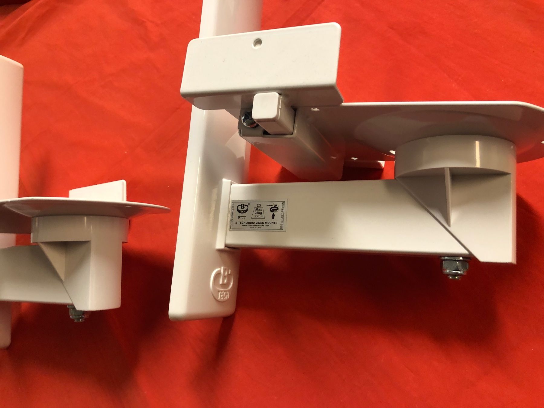 Wandhalterungen: BT77 B-Tech Lautsprecher-Wandhalterung Weiss – Neu (gemäss Beschreibung) aus Neerach von Arbimus 1