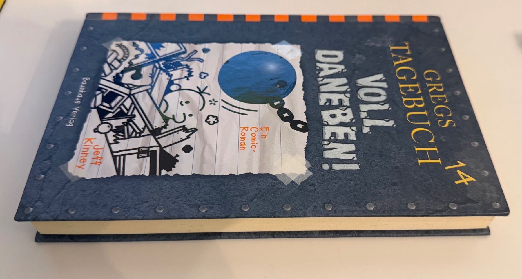 Bücher: Gregs Tagebuch 14 -  Voll daneben! – Gebraucht aus Dietlikon von Web-Trader 3