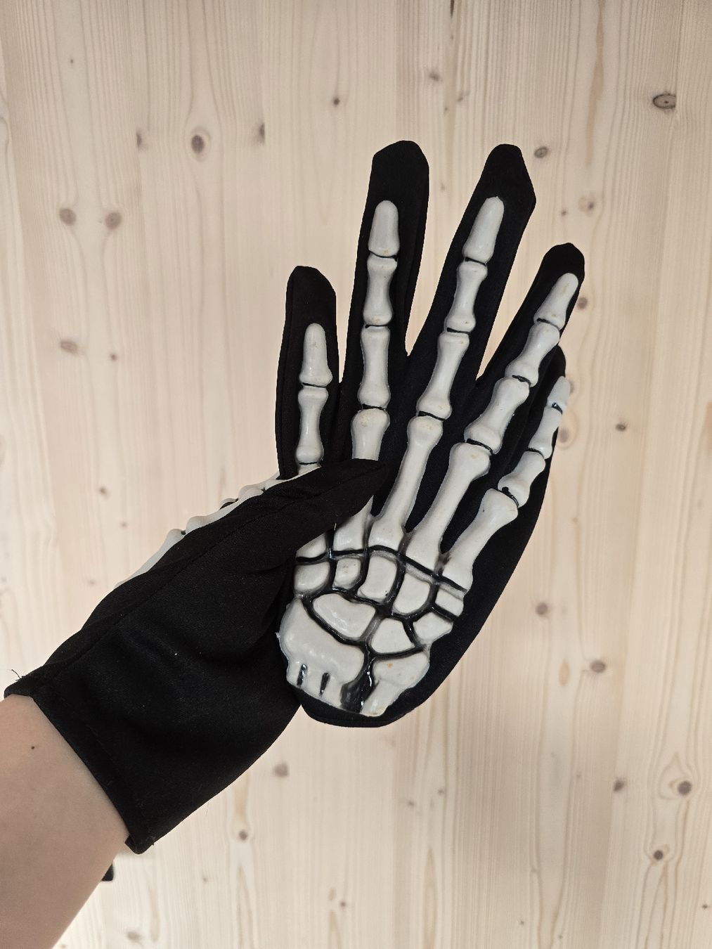 Kostüme: Gants squelette  – Gebraucht aus Vérossaz von fla_hy7g 1