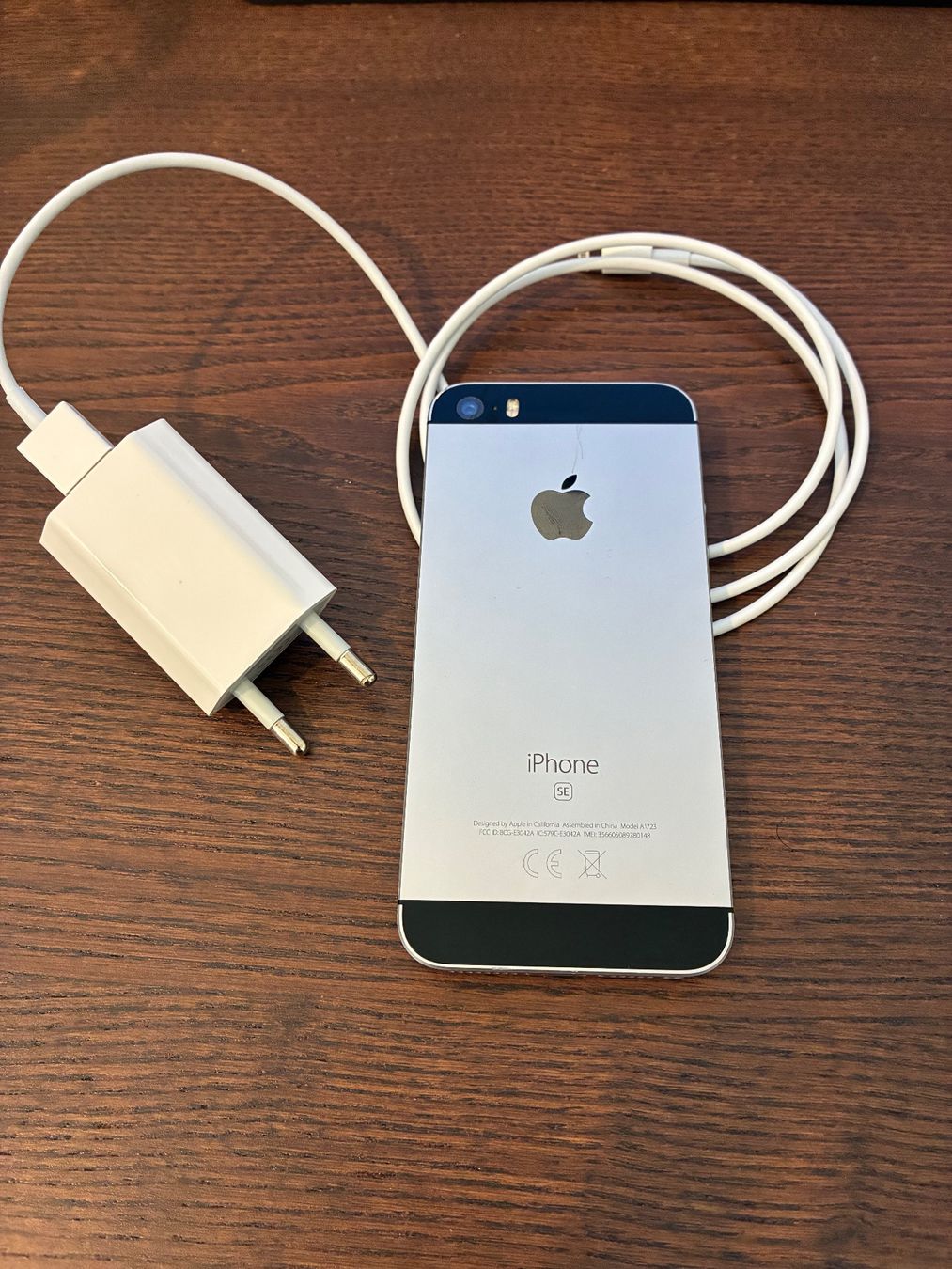 Apple Telefoni cellulari / Smartphones: iPhone SE 32GB Space Gray – Usato da Zürich venduto da Zacchi 1