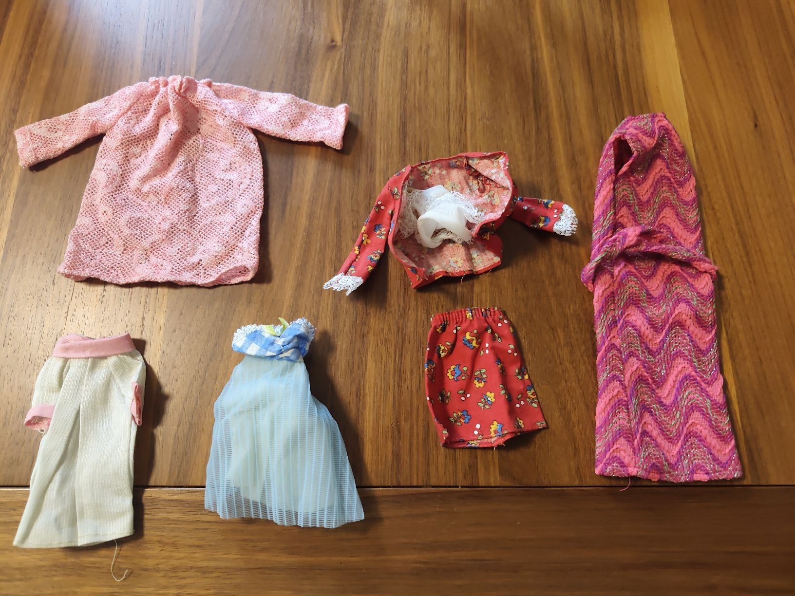 Giocattoli: Barbie Kleider – Usato da Aesch BL venduto da Refurber