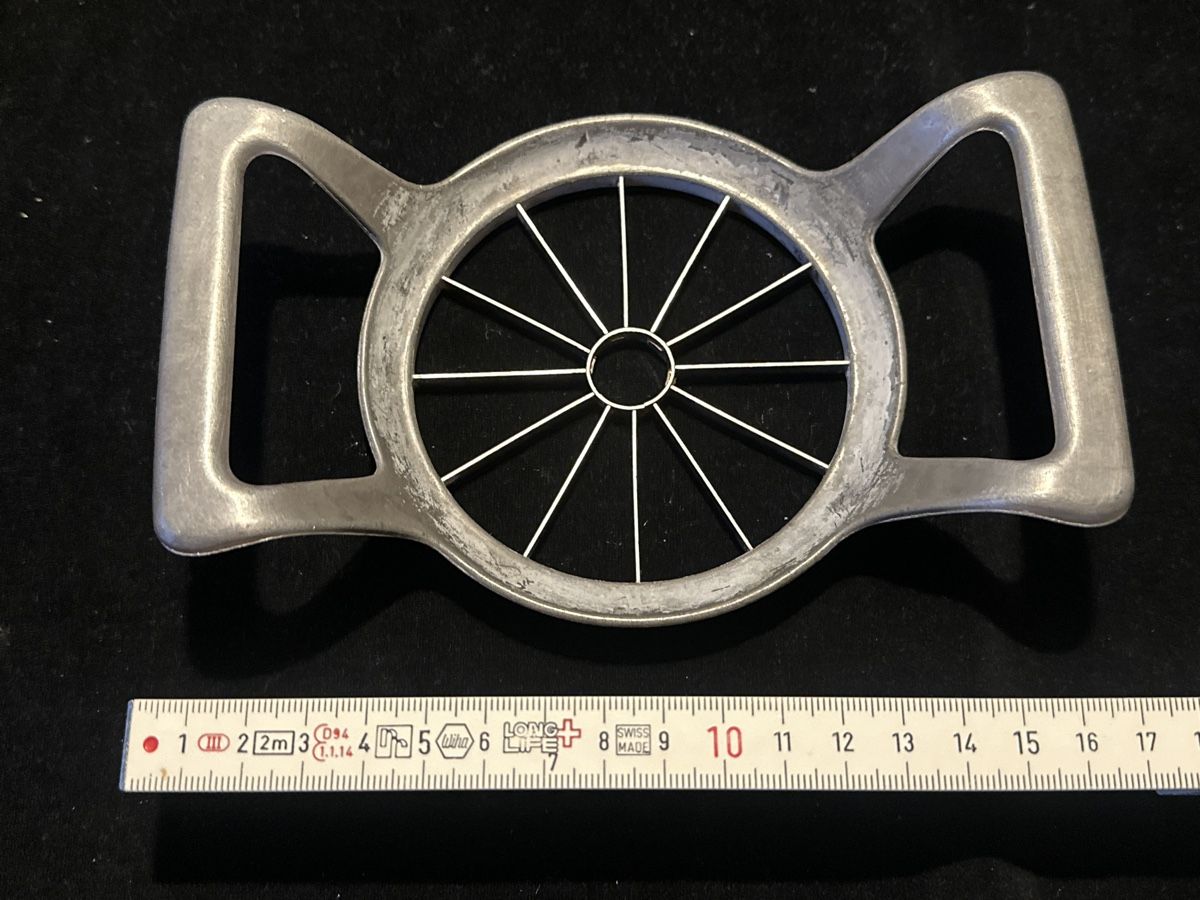 Elettrodomestici da cucina: Westmark Apfelschneider Metall Divisor  – Usato da Zürich venduto da Chaeffeler 5
