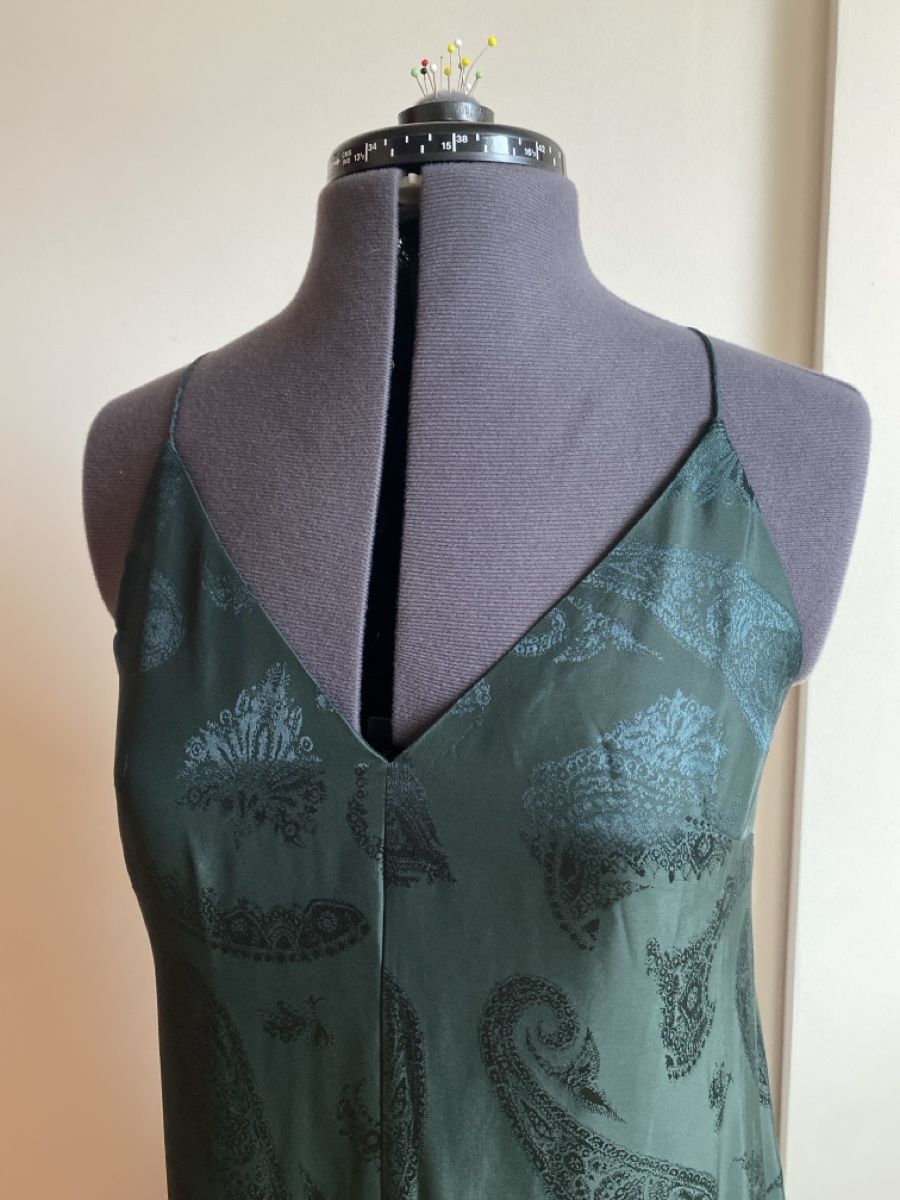 Cos Robes: Abendkleid COS – Neuf avec emballage d'origine à Basel par Rosa_97 1