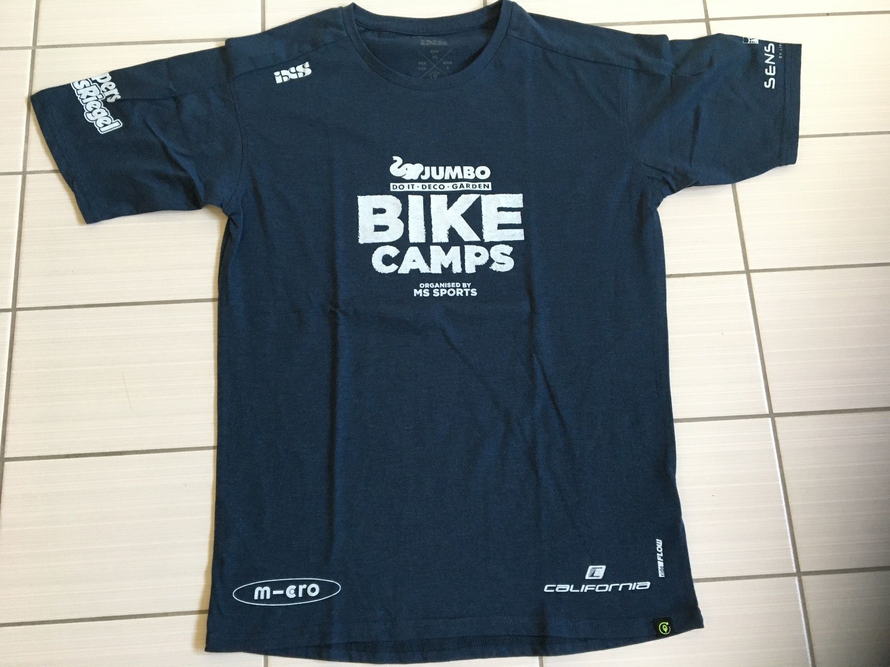 Camicie, T-shirt & Polo: T-Shirt XS 176 – Usato da Arth venduto da Vrecam51