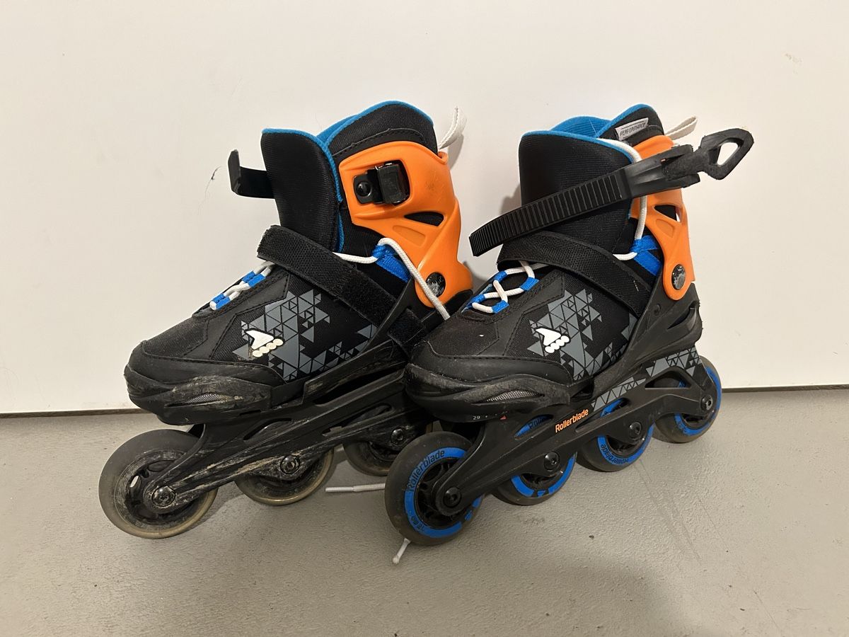 Inline-Skating & Rollschuhe: Inline Skates Rollerblade - Gr. 29-33 – Gebraucht aus Niederrohrdorf von  2