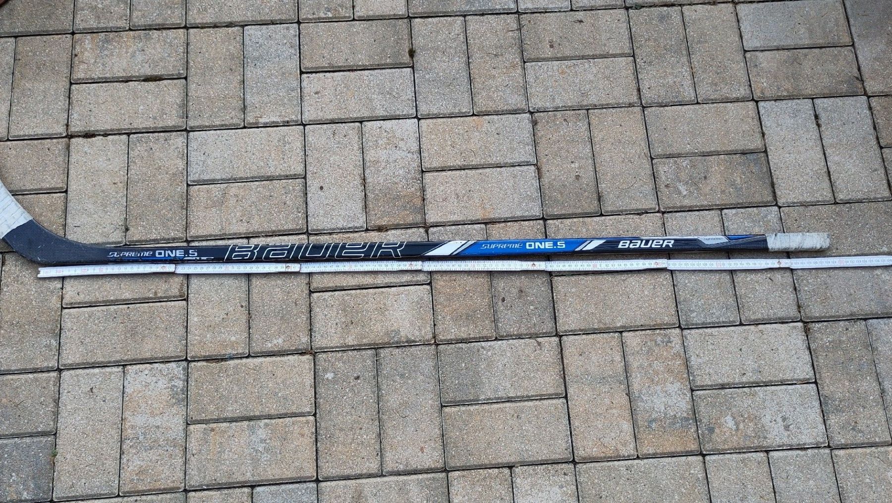 Bauer Stöcke & Schaufeln: BAUER Supreme One.5  Eishockeystock ca. 130 cm – Gebraucht aus Bassersdorf von Narvik2000 1