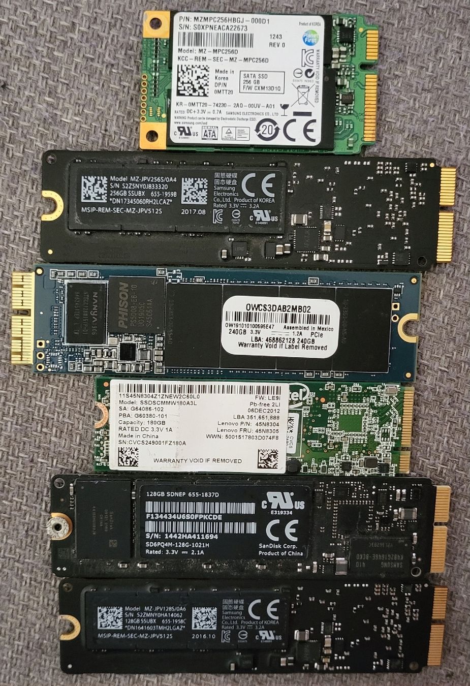 Disques durs: 6×diverse SSD – Défectueux à Zürich par Gulbi1919