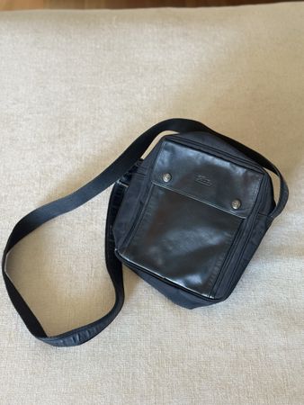 LONGCHAMP BLACK CROSSBODY SHOULDER BAG
