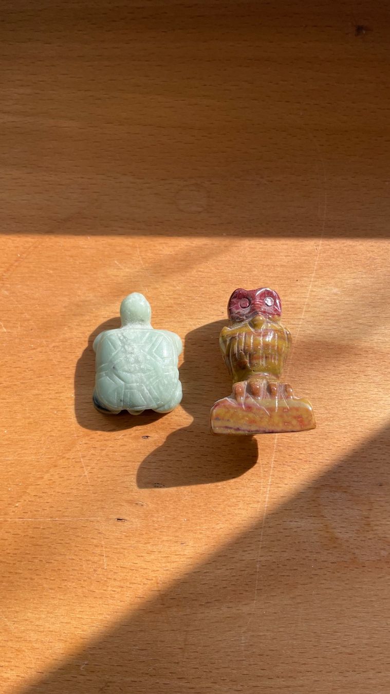Statuette: Mineralsteinfiguren; Eule und Schildkröte – Usato da Hinwil venduto da dadalina76