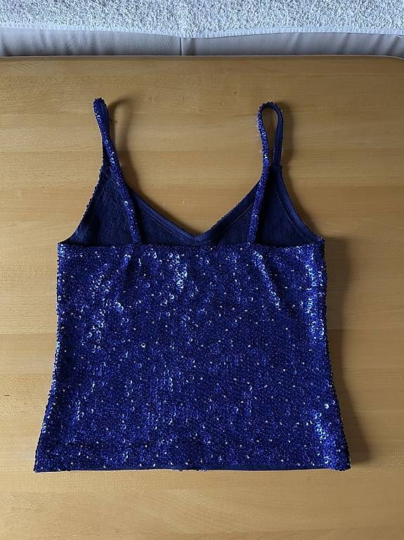 Top: Top mit Pailletten, NEU – Usato da Kriens venduto da Angie88 3