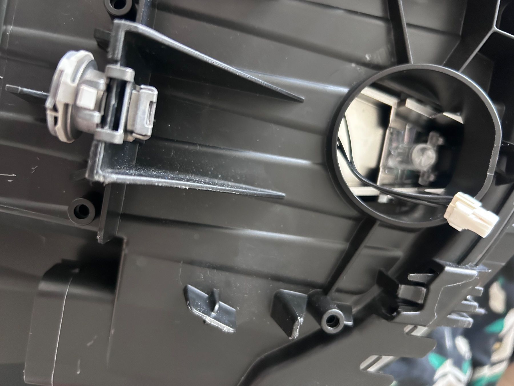 BMW Fari: BMW Scheinwerfer 63 11 7 338 701. links – Difettoso da Herzogenbuchsee venduto da oKo_Sch 6