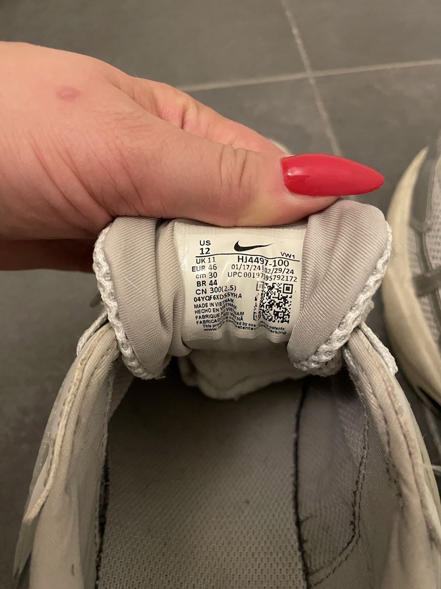 Nike Scarpe da uomo: baskets Nike modèle V2K Run blanc metallic – Usato da Lausanne venduto da mau_6tnl 2