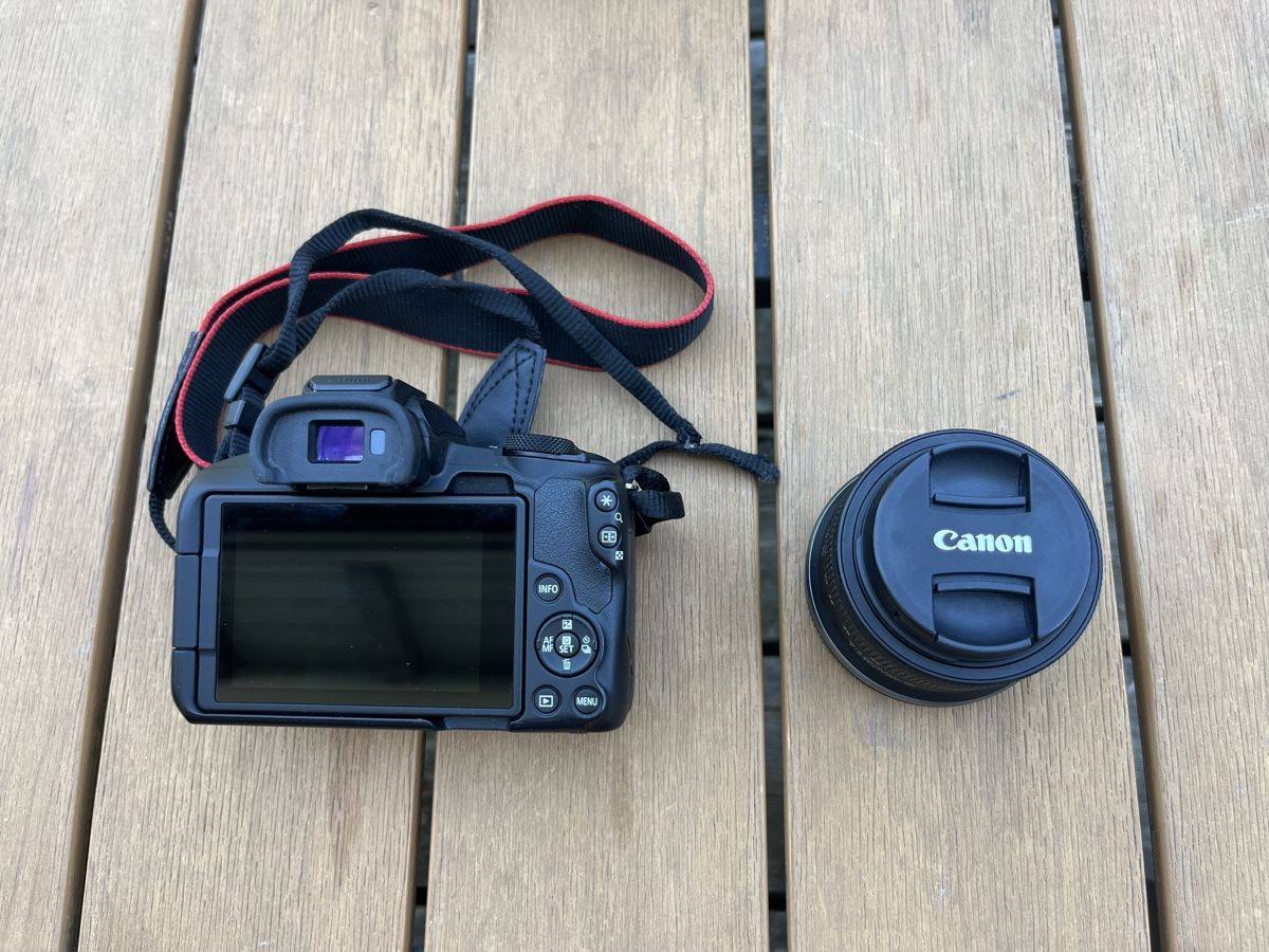 Canon Fotocamera: Canon EOS R50 inklusive 18-45mm Objektiv – Usato da Stäfa venduto da jol_rn6c 4
