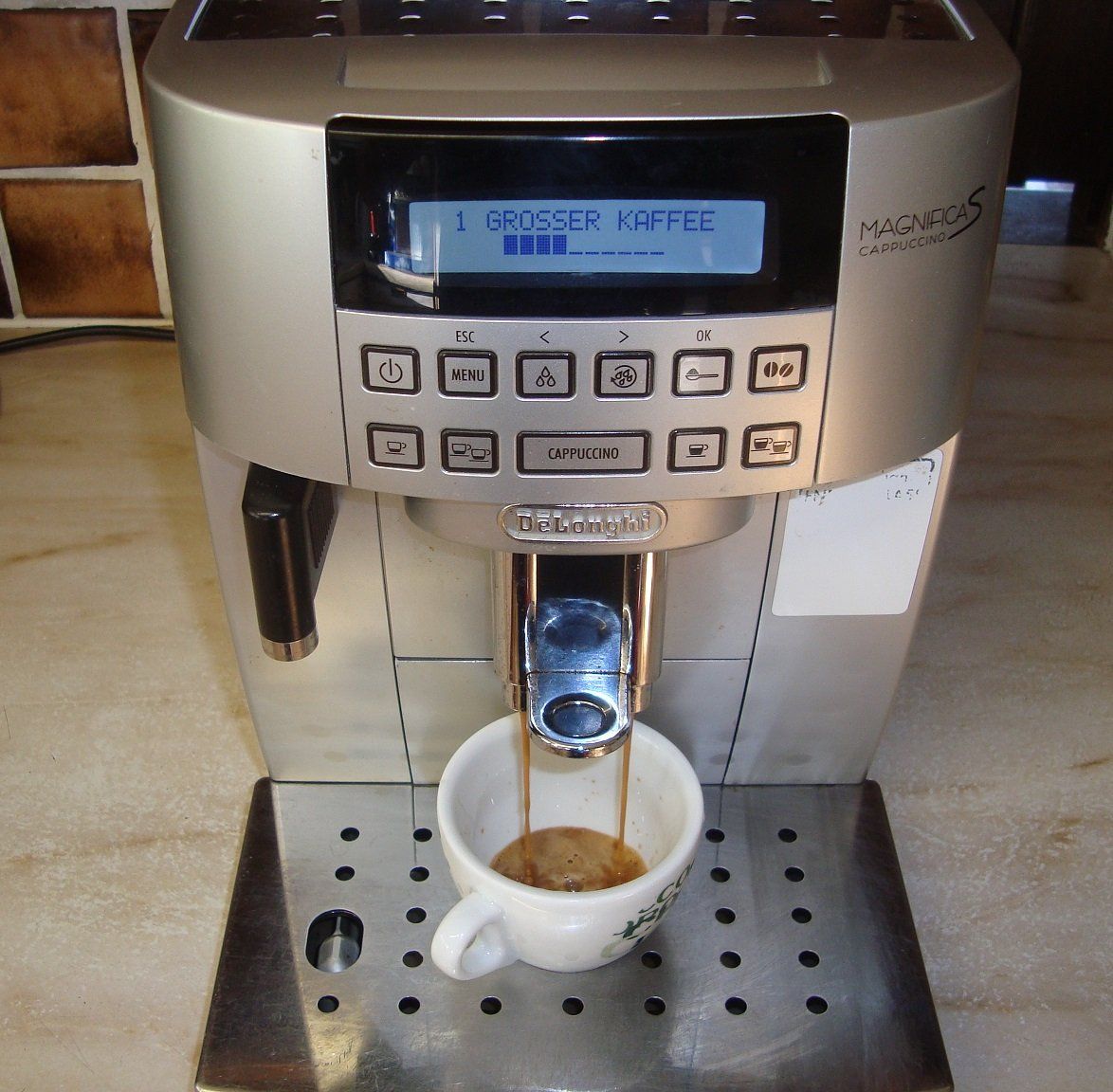 De'Longhi Kaffeemaschinen & Espressomaschinen: Delonghi ECAM22.360 Kaffeevollautomat – Gebraucht aus Jona von Moster01 6