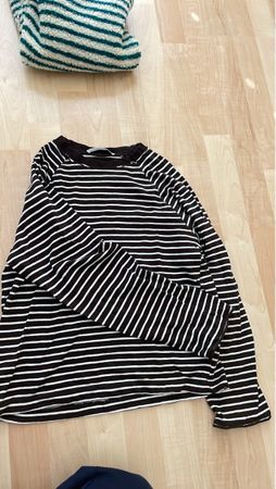 Langarmshirt gestreift pull&bear