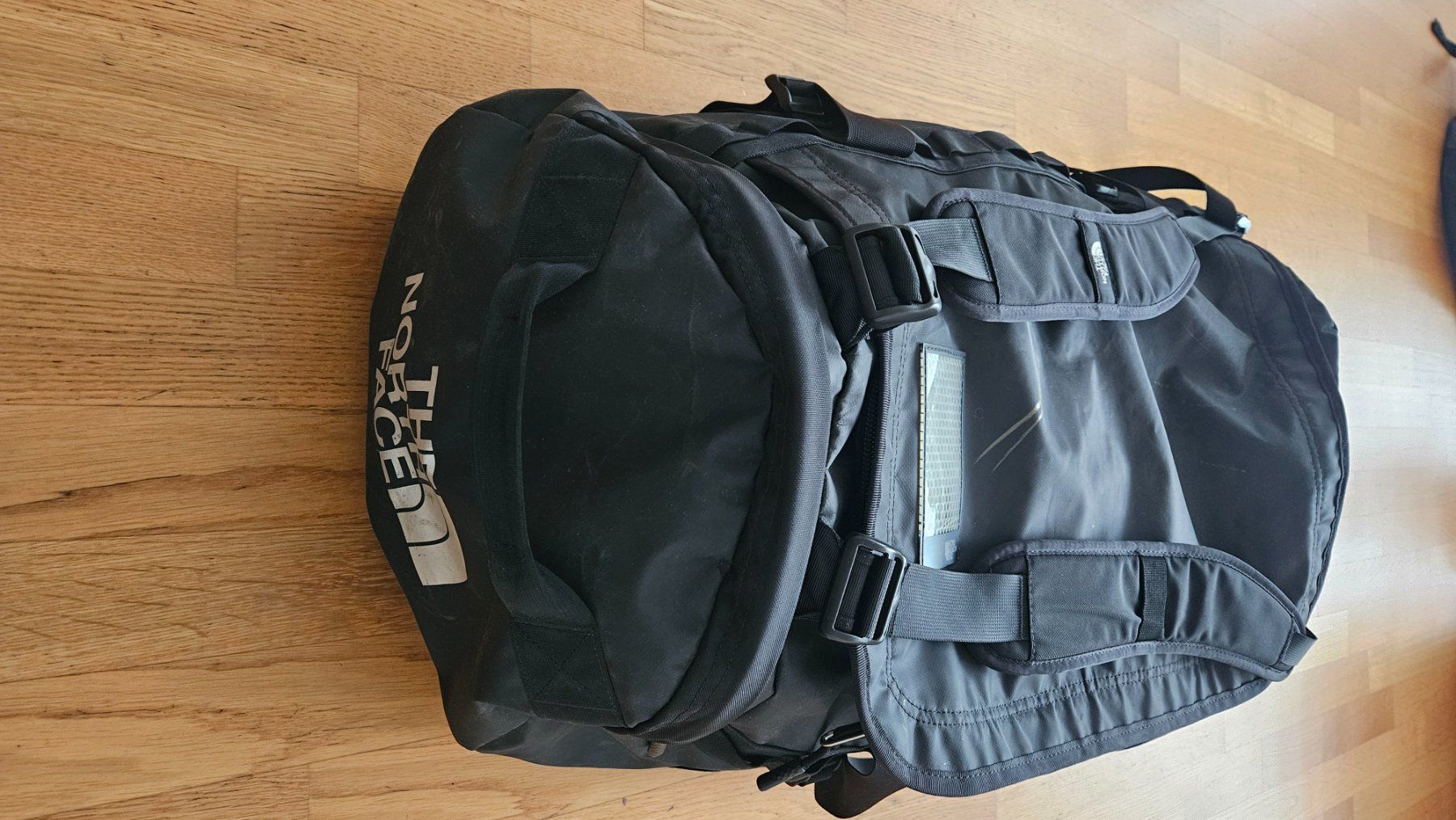 North Face Borse: The North Face Duffel Bag L – Usato da Moosseedorf venduto da vanhof 2