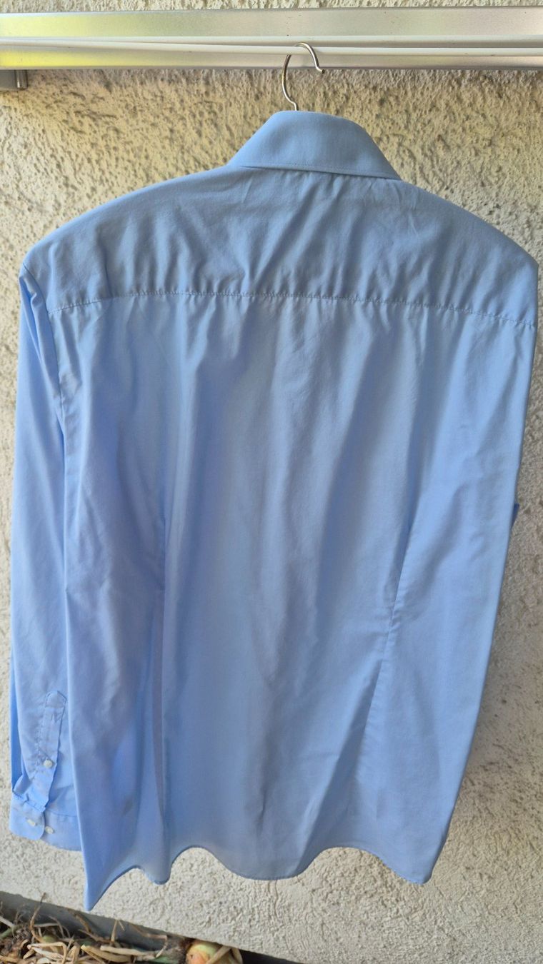 Camicie: Manguun Hemd bodyfit 42 hellblau – Usato da Wängi venduto da Maur1 1