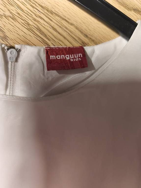 Vestiti & Gonne: Festliches Mädchenkleid, Grösse 134 – Usato da Sargans venduto da mel_8yph 2