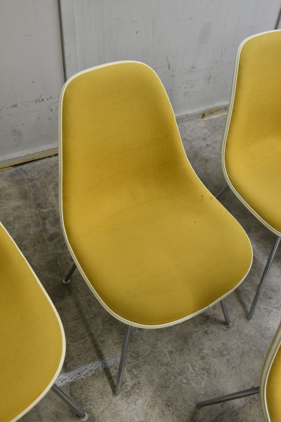 Herman Miller Sedie: 7Stk. Herman Miller DSX Stühle Fiberglas Eames – Usato da Lichtensteig venduto da UsedIN 6