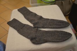 NO 42 - SOCKEN - HANDARBEIT - NEU (AZ1)