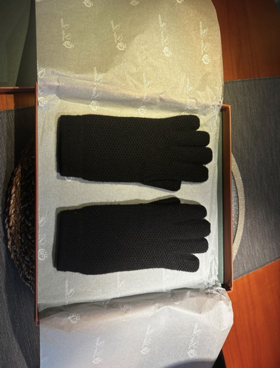 Loro Piana Guanti & manicotti: Loro Piana Cachemire gloves  – Nuovo (secondo la descrizione) da Plan-Les-Ouates venduto da Loved_Panda_Clothing 6