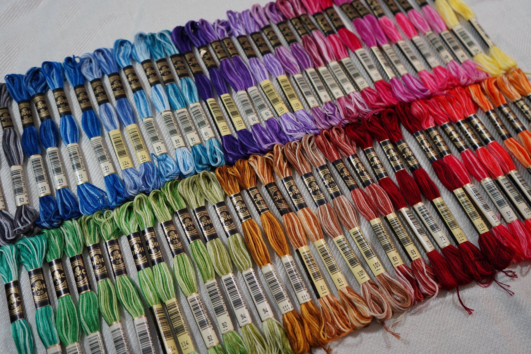 Cordicelle & Fili: 64 DMC Mouliné Spécial Multicolor Art 117 - LOSB2 – Nuovo e nell'imballaggio originale da Mels venduto da DACRI 7